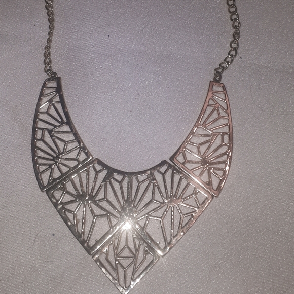 Geometric bib necklace - Picture 1 of 4